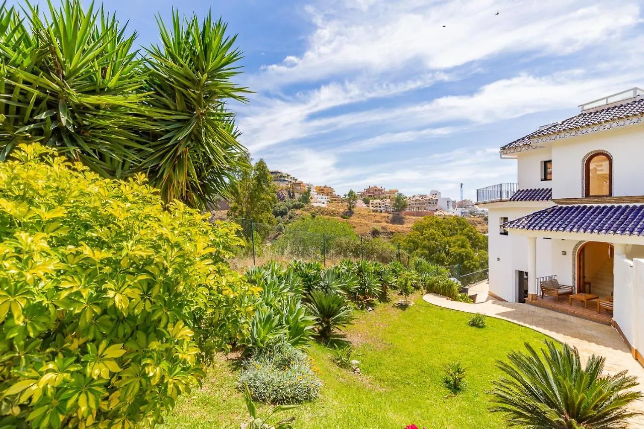 Tranquil 2 Bed Villa With Private Pool + Sea View! Benalmádena 0*,  Espanha