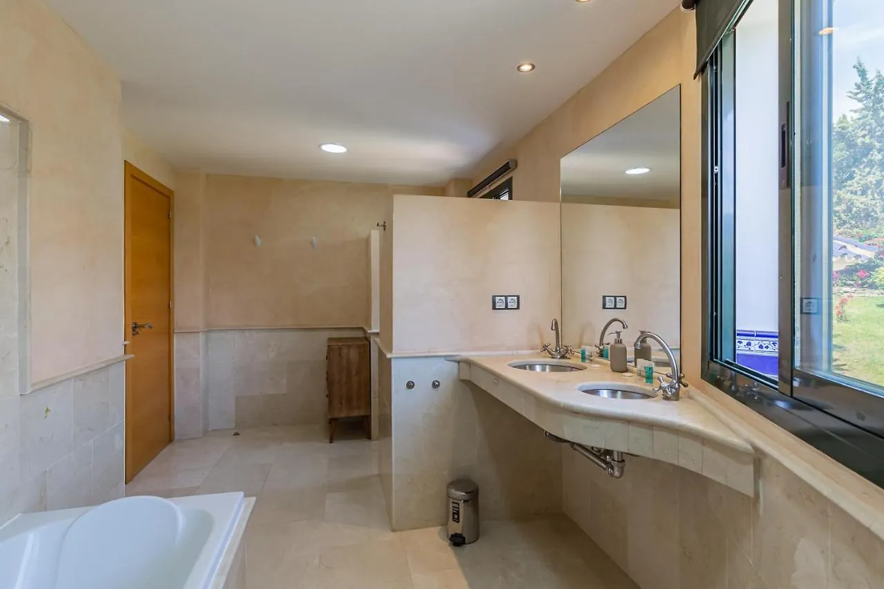 Tranquil 2 Bed Villa With Private Pool + Sea View! Benalmádena
